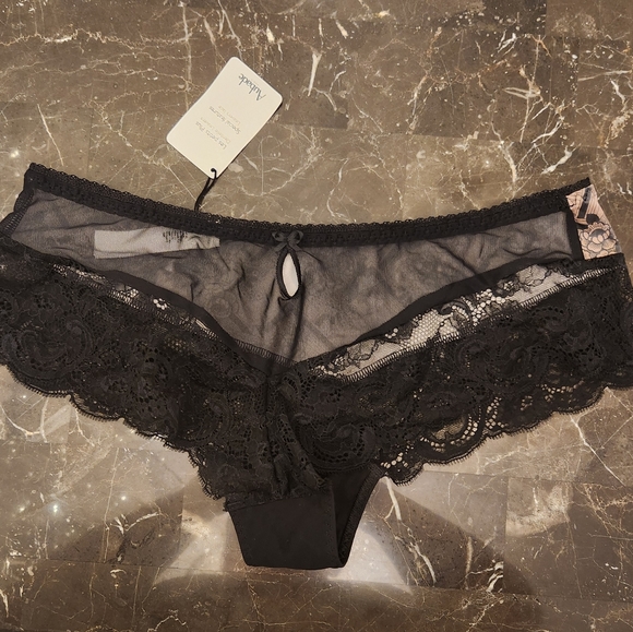 Aubade brief - Picture 3 of 3